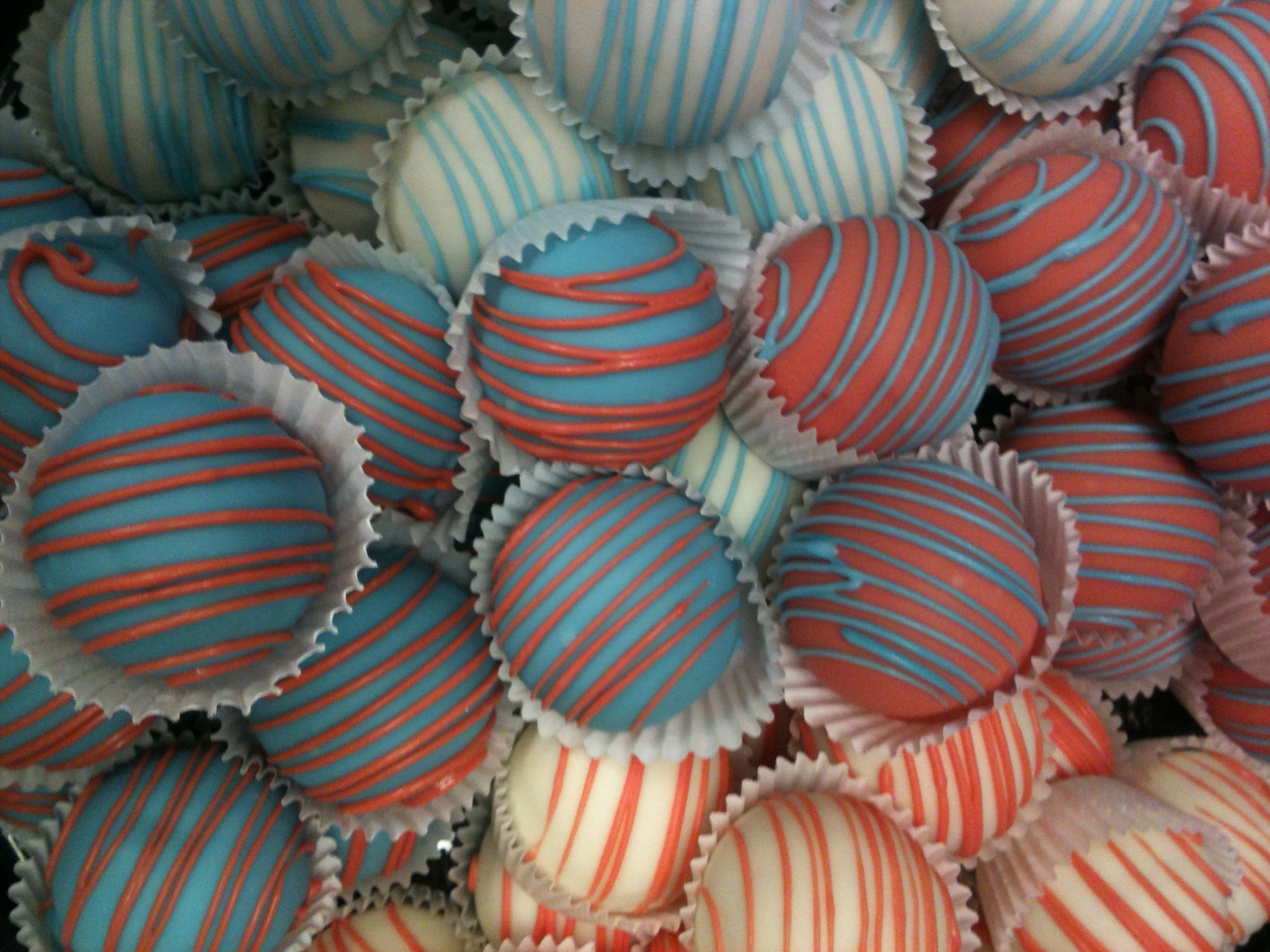 blue-and-coral-baby-shower-cake-balls.jpg