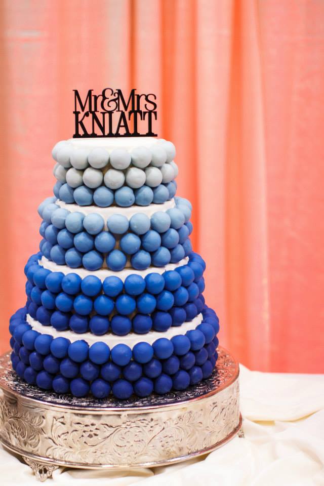 blue-ombre-wedding-cake-knaitt.jpg