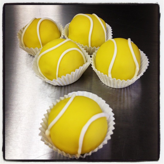 tennis-cake-balls.jpg